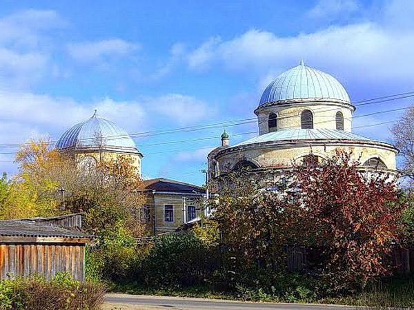 Auferstehungskloster in Torzhok Foto